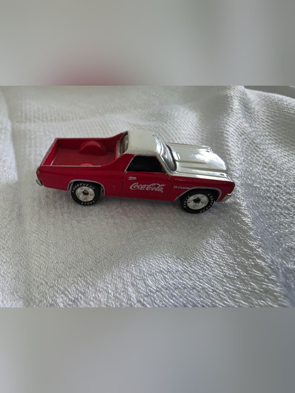 1997 Matchbox Coca Cola Red & White El Camino Toy Truck